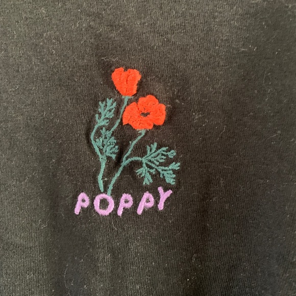Poppy Embroidered Front Tie Shirt - Picture 4 of 7